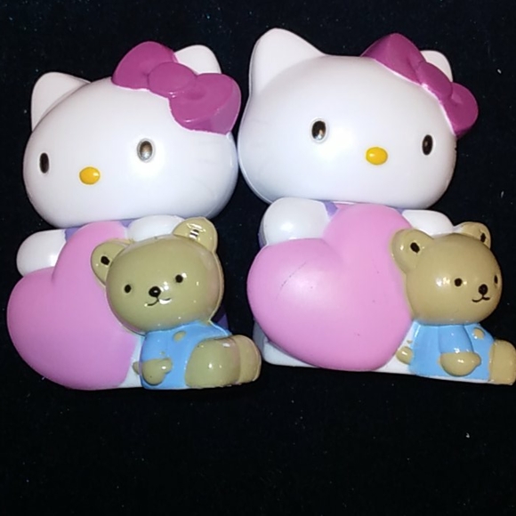Hello Kitty bundles - Picture 2 of 5